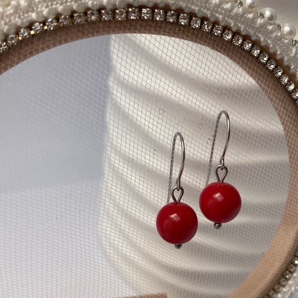 DANGLE Drop Red Minimalist Earrings - Picture 10 of 10